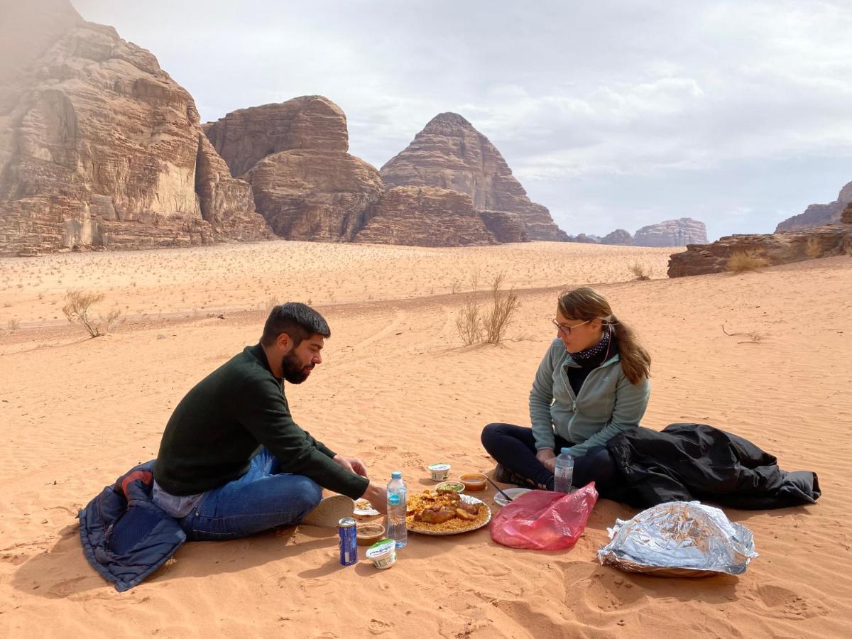 Wadi Rum Hugo Camp Экстерьер фото