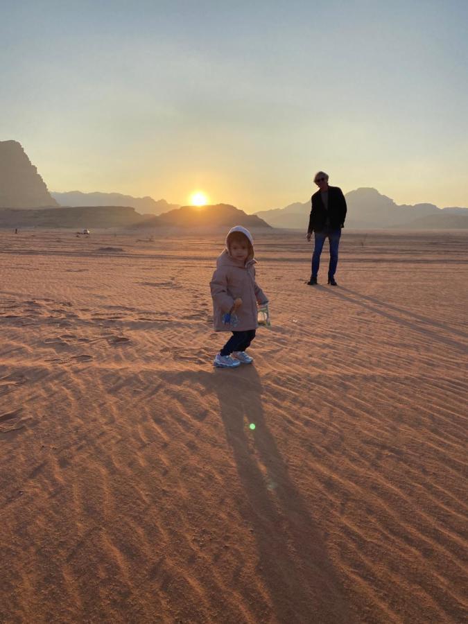 Wadi Rum Hugo Camp Экстерьер фото