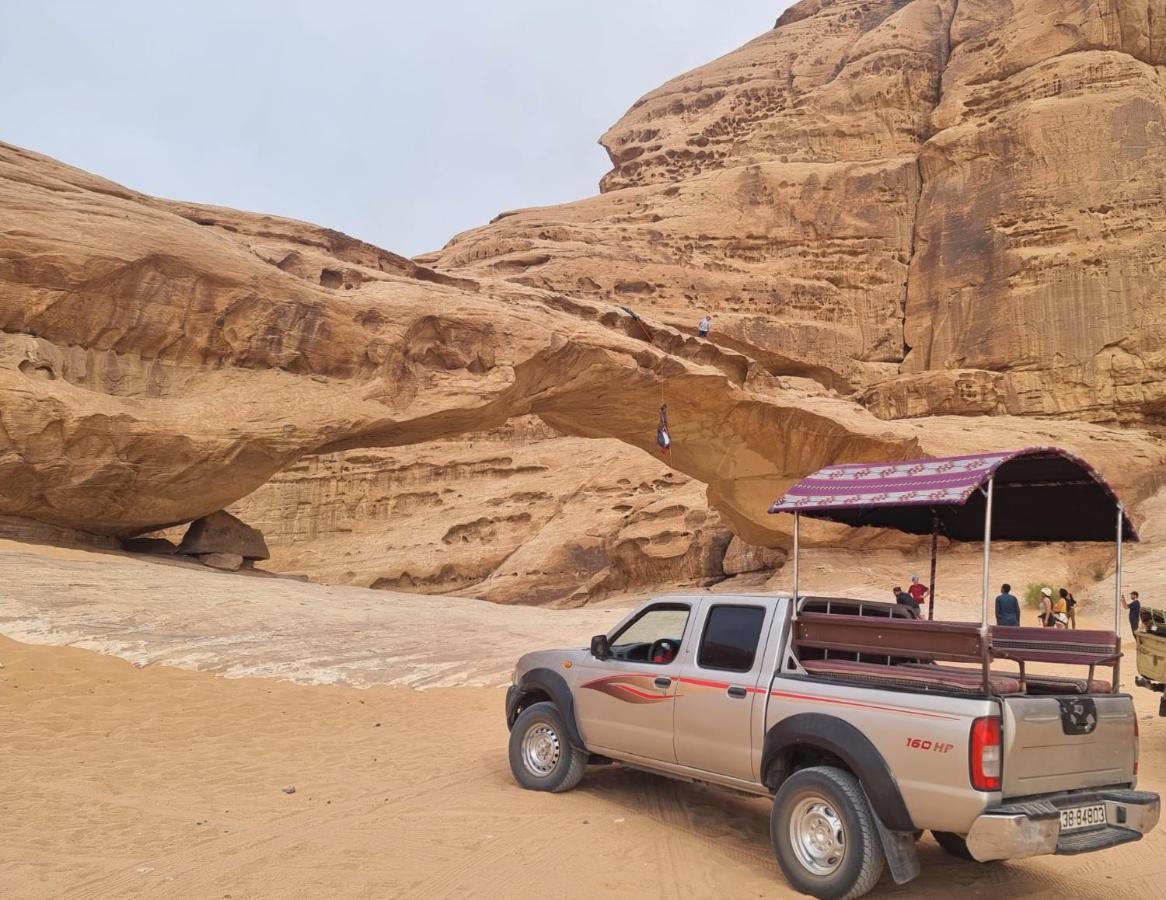 Wadi Rum Hugo Camp Экстерьер фото